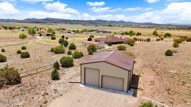 20775 N HACKAMORE Lane, Paulden, AZ 86334