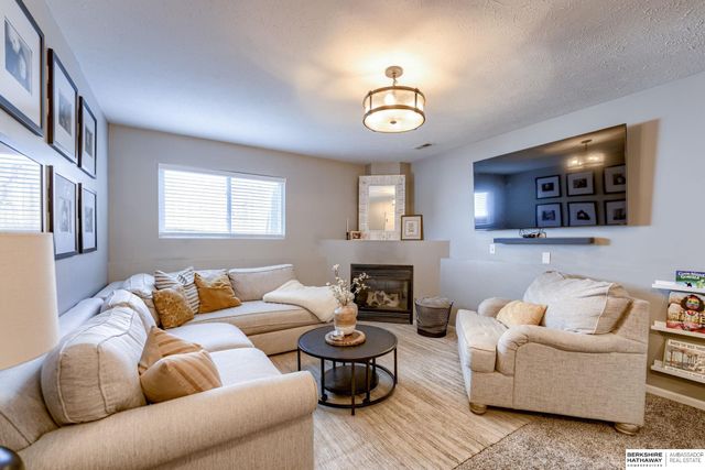 8211 N 153rd Terrace, Bennington, NE 68007