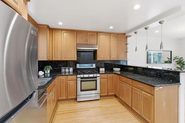 2824 Santiago Street, San Francisco, CA 94116