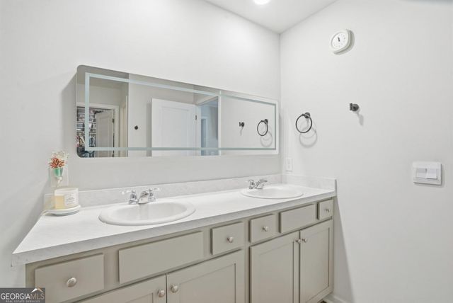 102 Cold Creek Pass, Port Wentworth, GA 31407