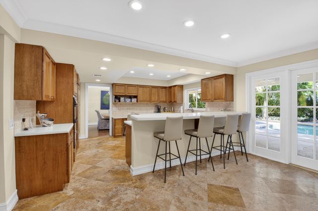 19682 Oakbrook Court, Boca Raton, FL 33434