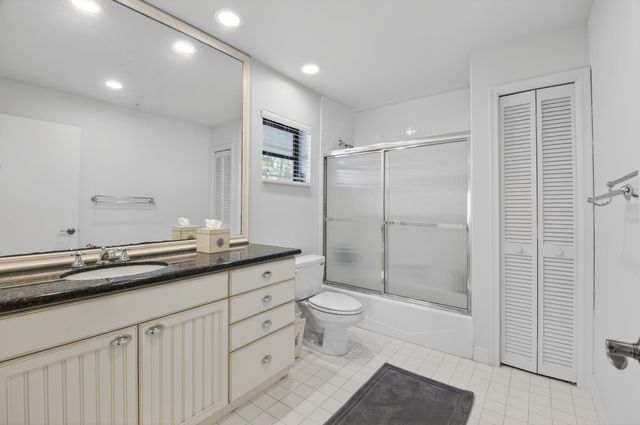 19682 Oakbrook Court, Boca Raton, FL 33434