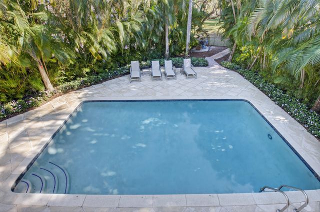 19682 Oakbrook Court, Boca Raton, FL 33434