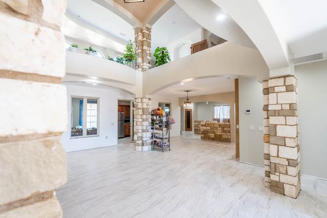 205 NW 2000, Andrews, TX 79714