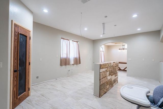 205 NW 2000, Andrews, TX 79714