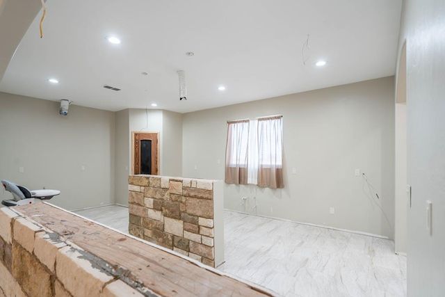 205 NW 2000, Andrews, TX 79714