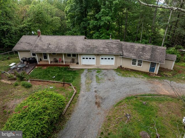 571 CC RD, Hood, VA 22723