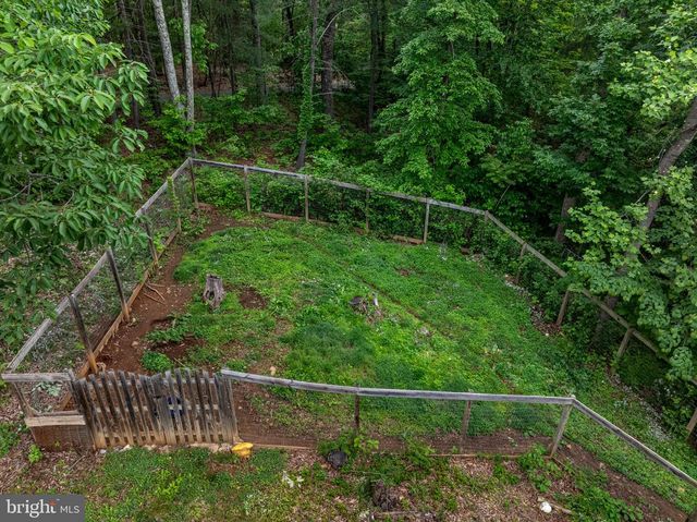 571 CC RD, Hood, VA 22723