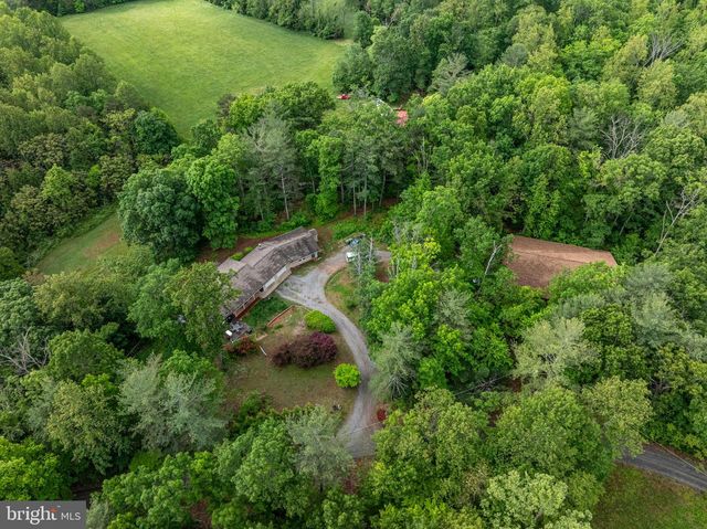 571 CC RD, Hood, VA 22723