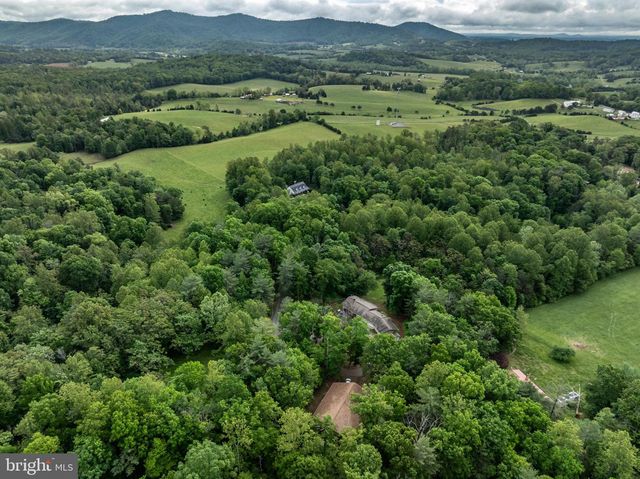 571 CC RD, Hood, VA 22723