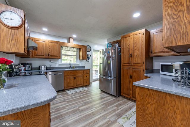 571 CC RD, Hood, VA 22723