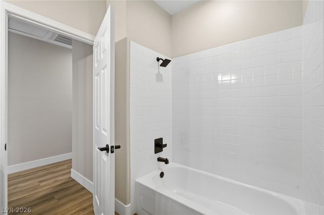 9116 Vista Greens Way 104, Las Vegas, NV 89134