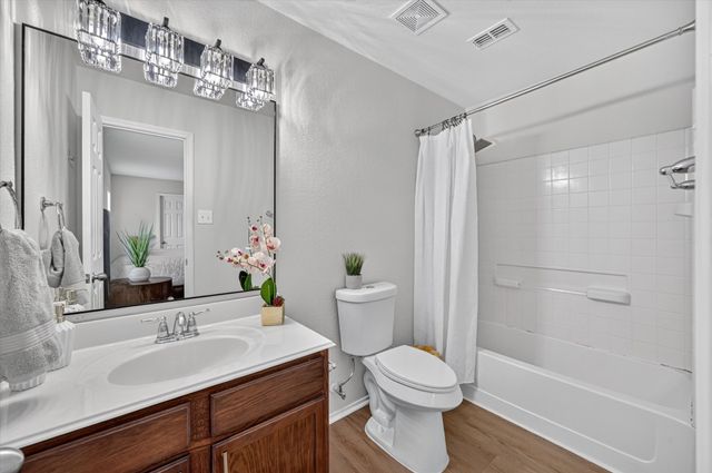 9000 Quarry Ridge Trail, Fort Worth, TX 76244
