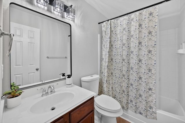 9000 Quarry Ridge Trail, Fort Worth, TX 76244