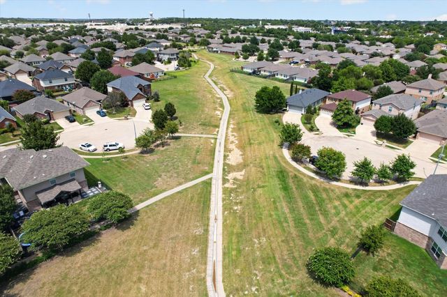 9000 Quarry Ridge Trail, Fort Worth, TX 76244