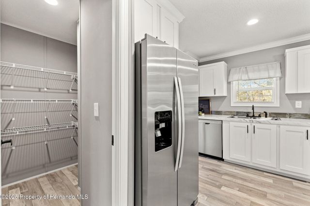 14247 Hurricane Drive, Weeki Wachee, FL 34614