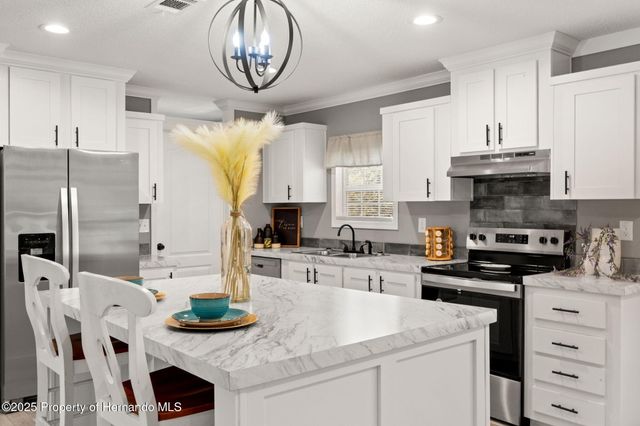 14247 Hurricane Drive, Weeki Wachee, FL 34614