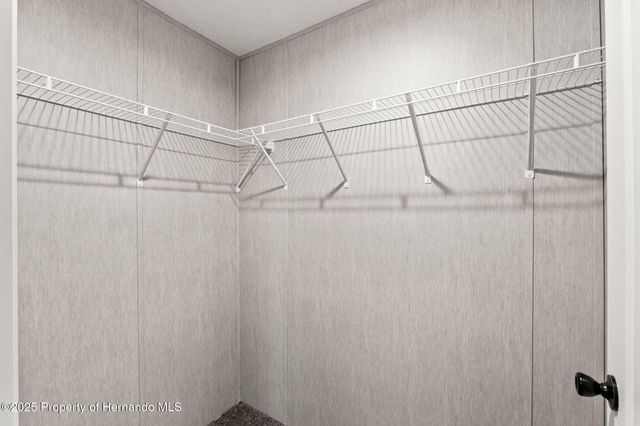 14247 Hurricane Drive, Weeki Wachee, FL 34614