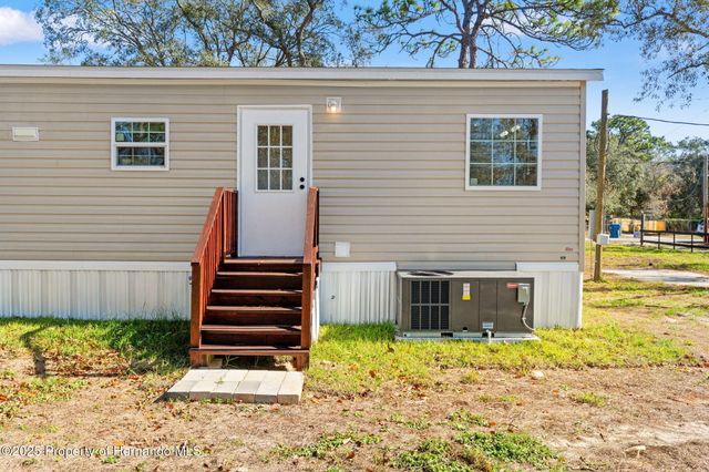 14247 Hurricane Drive, Weeki Wachee, FL 34614