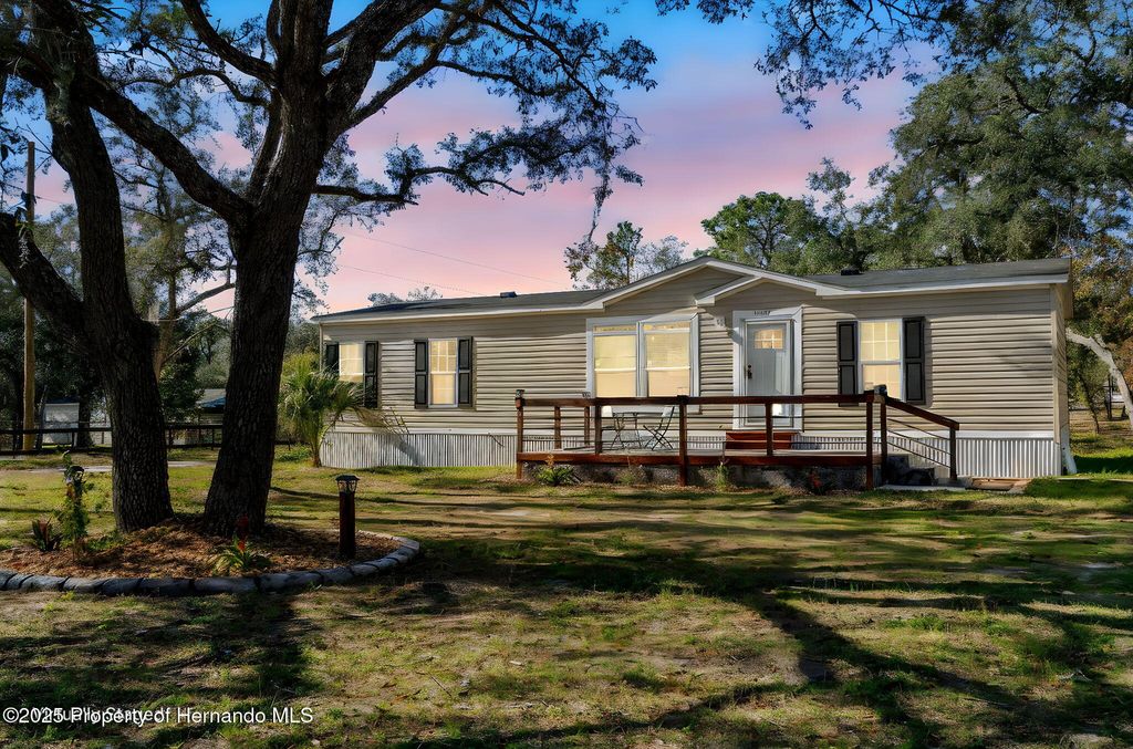 14247 Hurricane Drive, Weeki Wachee, FL 34614