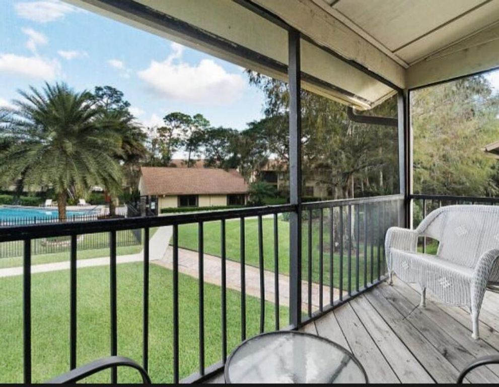 Image 10 of property listing at 13135 Chadwick Court 7, Wellington, FL 33414