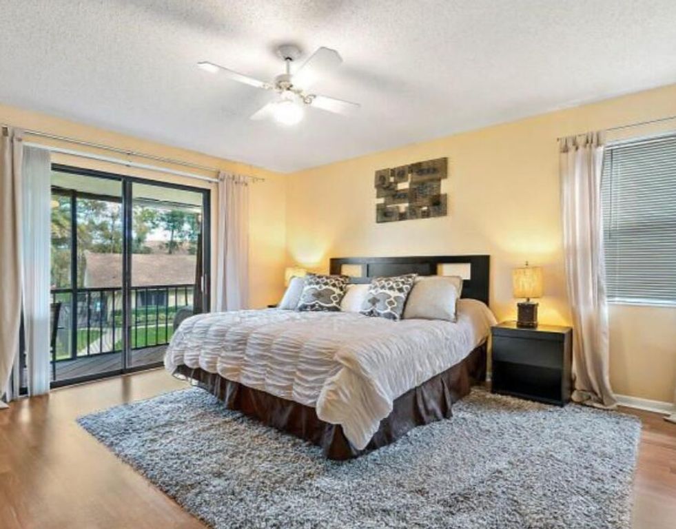 Image 5 of property listing at 13135 Chadwick Court 7, Wellington, FL 33414