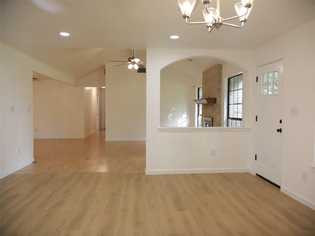 1612 Buttercup RD, Pflugerville, TX 78660
