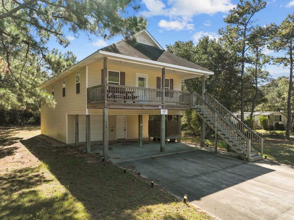 Image 1 of property listing at 309 W Atlantic Street Lot 5, Kill Devil Hills, NC 27948