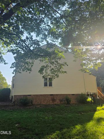 6550 Thetford Court, Raleigh, NC 27615