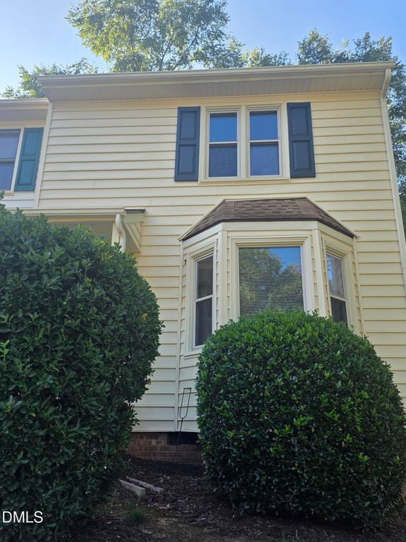 6550 Thetford Court, Raleigh, NC 27615