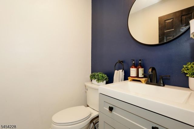 8 Northgate Park, Ringwood Boro, NJ 07456