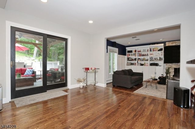 8 Northgate Park, Ringwood Boro, NJ 07456