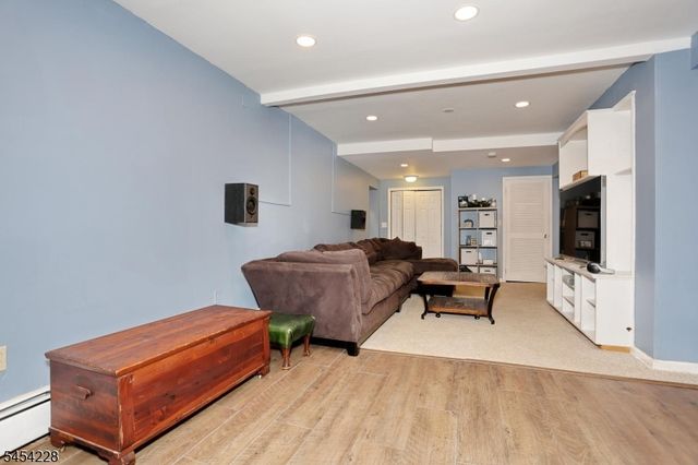 8 Northgate Park, Ringwood Boro, NJ 07456