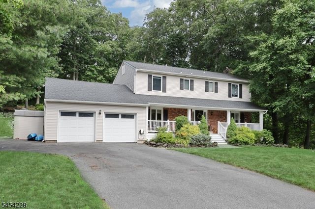 8 Northgate Park, Ringwood Boro, NJ 07456