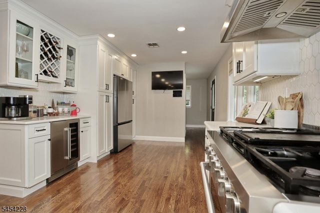 8 Northgate Park, Ringwood Boro, NJ 07456