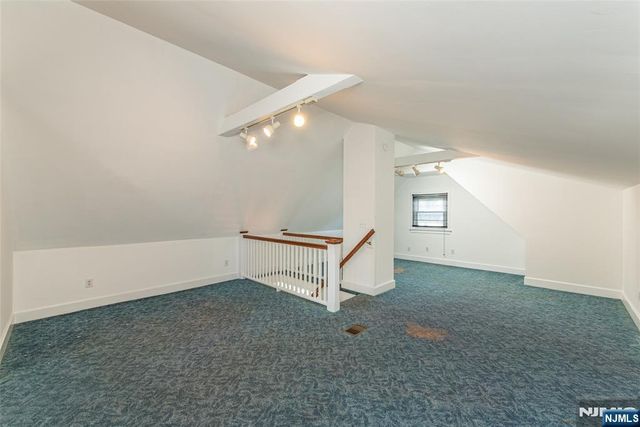 47 Burnside Place, Wanaque, NJ 07420