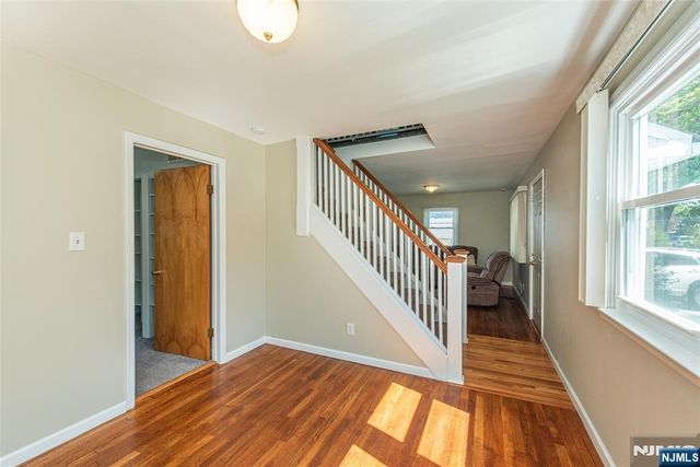 47 Burnside Place, Wanaque, NJ 07420
