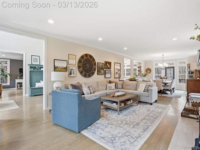 2303 W Predmore Road, Oakland Charter Township, MI 48363