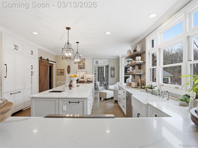 2303 W Predmore Road, Oakland Charter Township, MI 48363