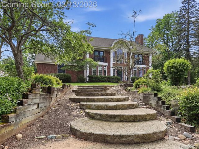 2303 W Predmore Road, Oakland Charter Township, MI 48363