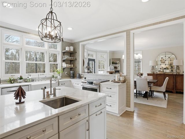 2303 W Predmore Road, Oakland Charter Township, MI 48363