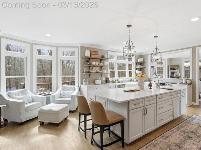 2303 W Predmore Road, Oakland Charter Township, MI 48363