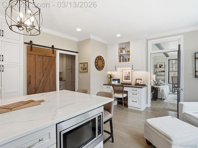 2303 W Predmore Road, Oakland Charter Township, MI 48363