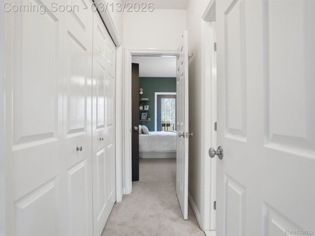 2303 W Predmore Road, Oakland Charter Township, MI 48363