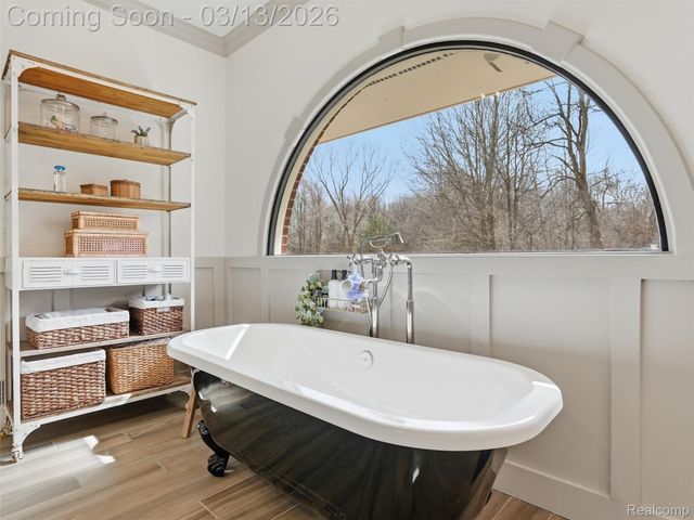 2303 W Predmore Road, Oakland Charter Township, MI 48363