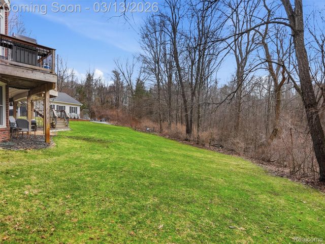 2303 W Predmore Road, Oakland Charter Township, MI 48363