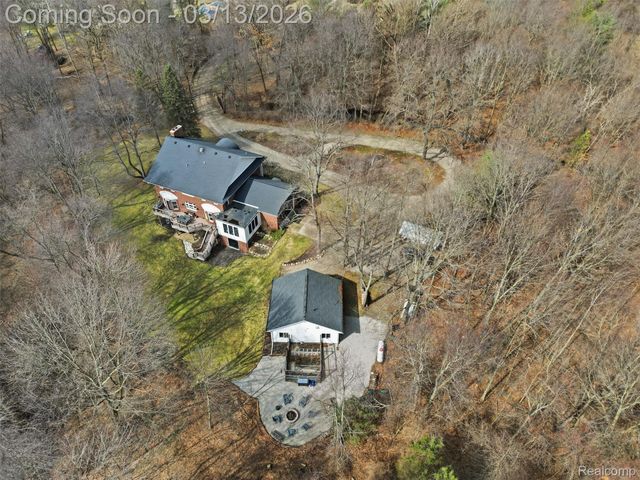 2303 W Predmore Road, Oakland Charter Township, MI 48363