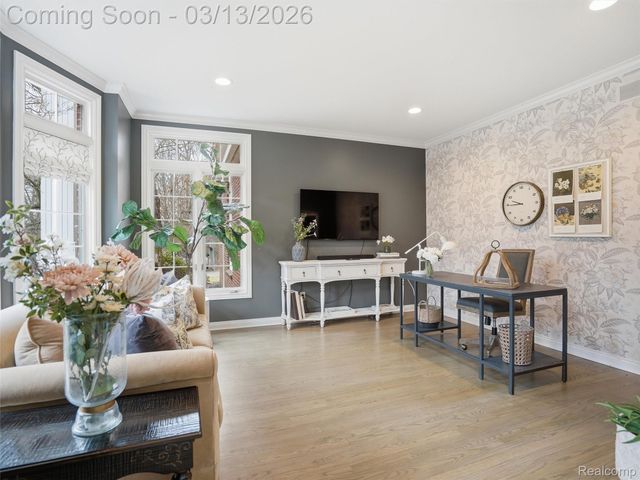 2303 W Predmore Road, Oakland Charter Township, MI 48363