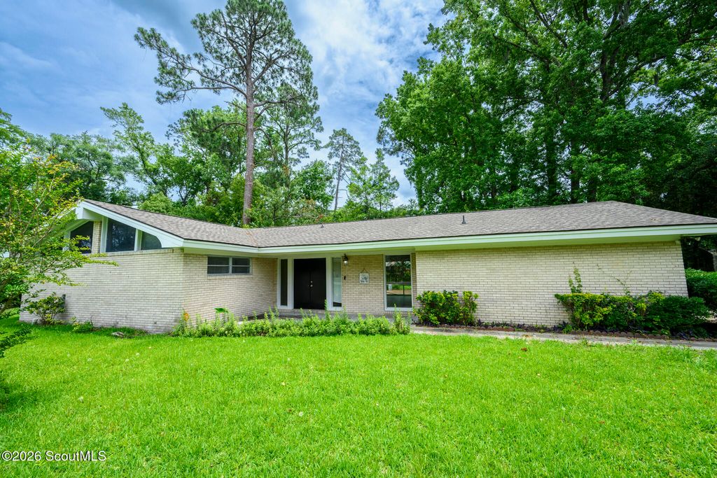 2250 Poinsettia Circle, Brunswick, GA 31520