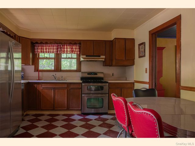 328 Lake View Drive Road, Highland Lake, NY 12743